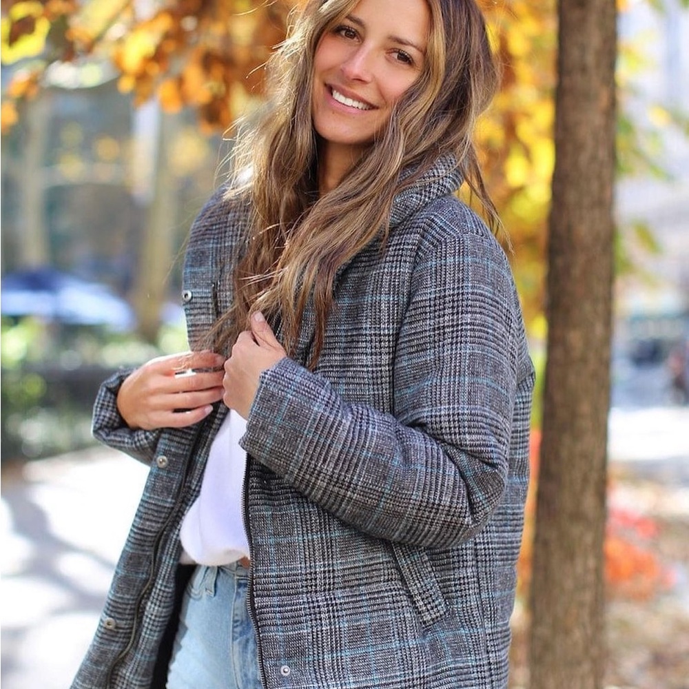 Something Navy Plaid Super Puff jacket NWT